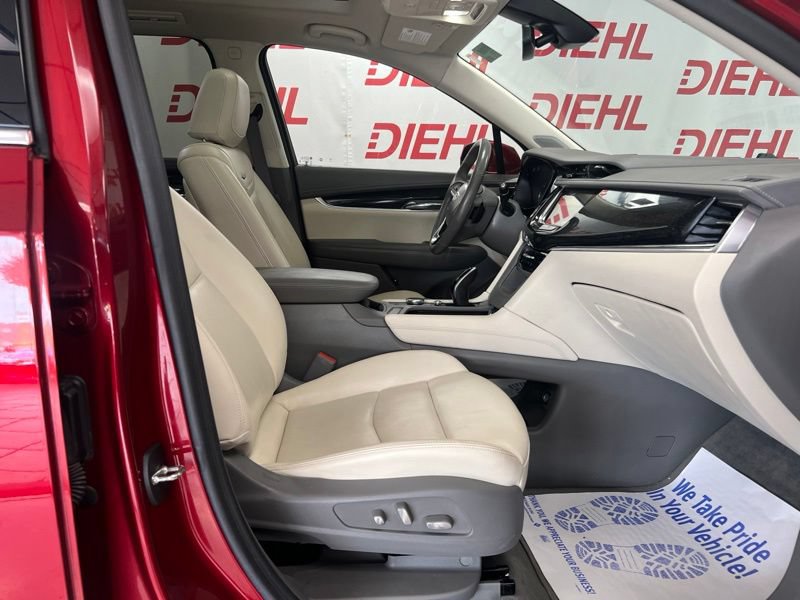 Used 2022 Cadillac XT6 Premium Luxury FWD image 12