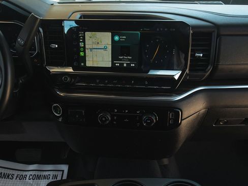 Used 2024 Chevrolet Silverado 2500 LT image 28