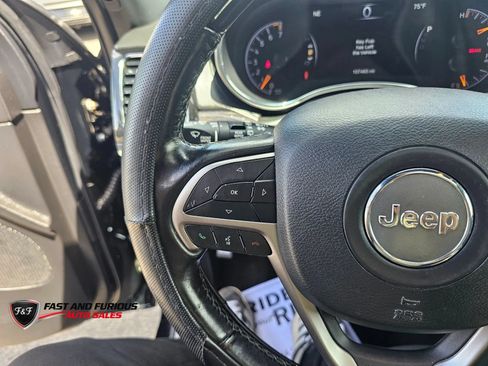 Used 2021 Jeep Grand Cherokee Overland AWD/4WD image 18