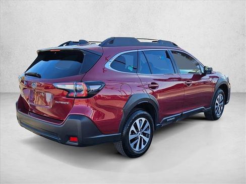 Used 2025 Subaru Outback Premium AWD/4WD image 5