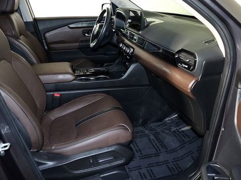 Used 2023 Honda Pilot Elite image 36