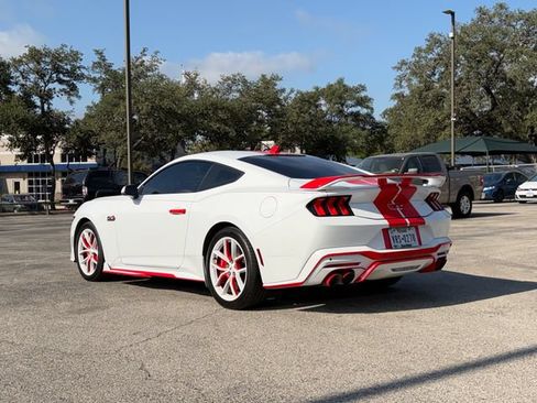 Used 2024 Ford Mustang GT Premium RWD image 5