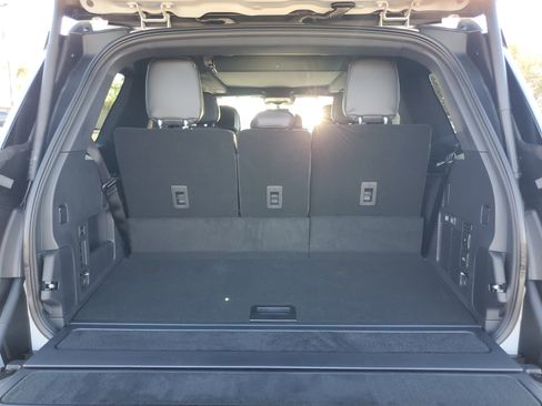 New 2025 Lincoln Navigator Reserve w/ Jet Appearance Package image 33