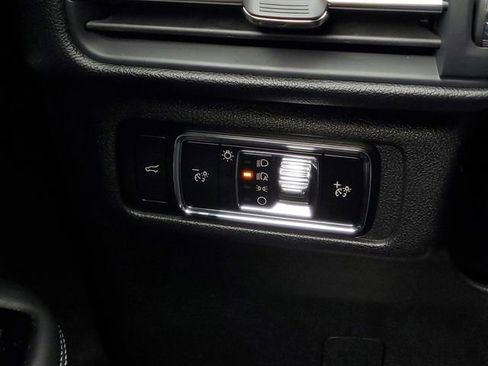 Used 2023 Lincoln Corsair Reserve w/ Equipment Group 201A image 16