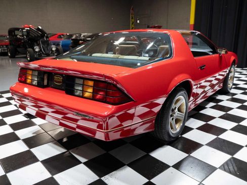 Used 1989 Chevrolet Camaro IROC-Z image 22