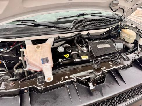 Used 2013 Chevrolet Express 2500 LS image 26