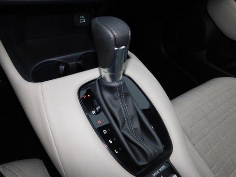 Used 2024 Honda HR-V LX image 22