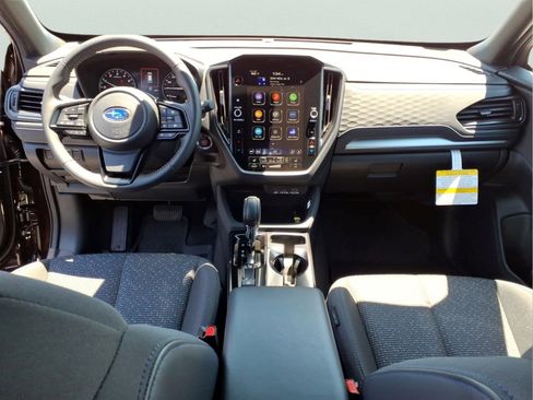 Used 2026 Subaru Forester Premium AWD/4WD image 8