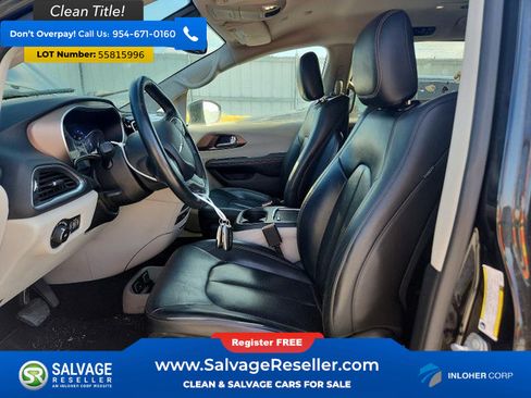 Used 2018 Chrysler Pacifica Touring-L Plus w/ Tire & Wheel Group FWD image 9