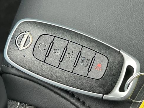New 2026 Nissan Pathfinder SL w/ SL Premium Package AWD/4WD image 35
