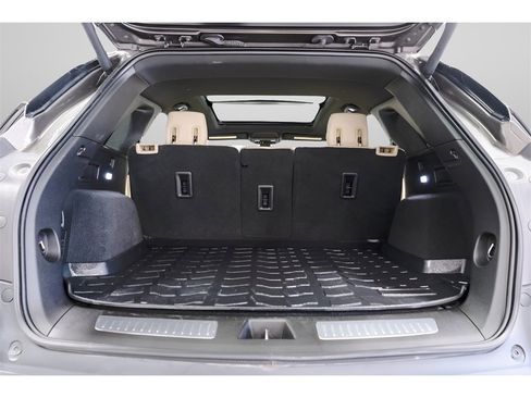 Used 2019 Cadillac XT5 Luxury image 38