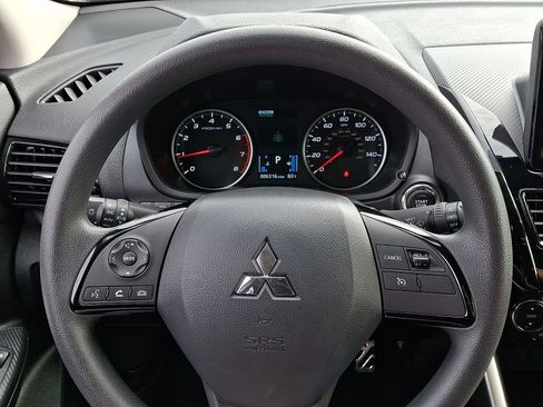 Used 2024 Mitsubishi Eclipse Cross AWD image 18