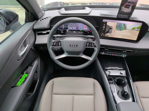 Used 2026 Audi Q3 quattro 2.0T image 22