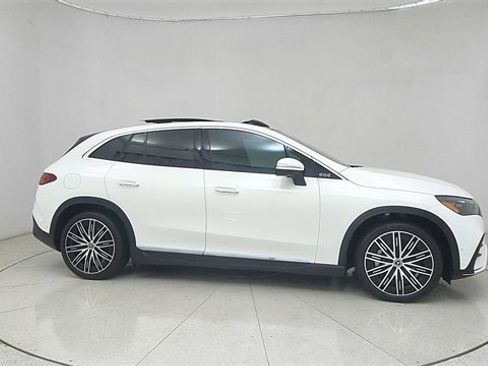 Used 2023 Mercedes-Benz EQE 500 4MATIC SUV w/ Exclusive Trim Package image 62