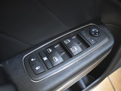 Used 2021 Dodge Charger SRT Hellcat w/ Harman/Kardon Audio Group image 12