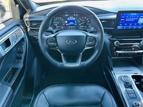 Used 2023 Ford Explorer ST-Line w/ Class IV Trailer Tow Package image 18