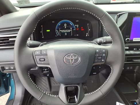 New 2026 Toyota Camry SE image 12