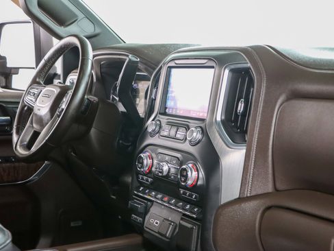 Used 2023 GMC Sierra 2500 Denali w/ Denali Ultimate Package image 30