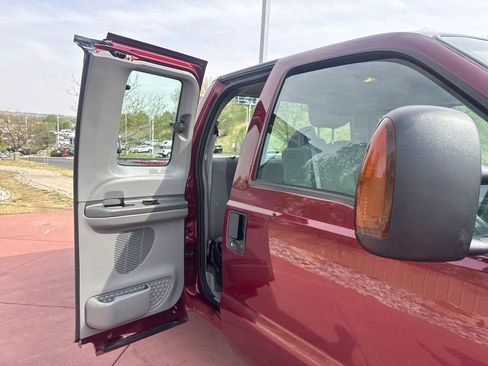 Used 2004 Ford F250 4x4 SuperCab Super Duty image 19