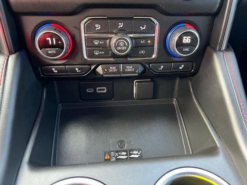 Used 2022 Chevrolet Tahoe RST w/ Luxury Package image 37