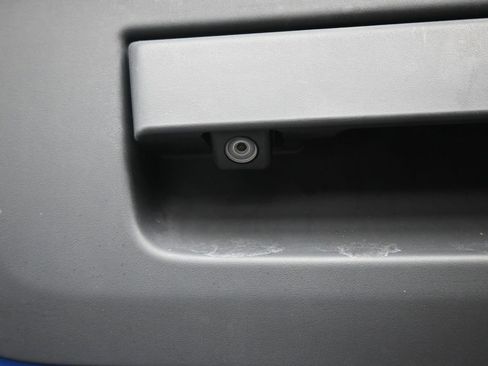 Used 2014 Nissan Frontier PRO-4X image 34