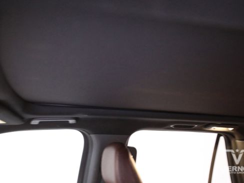 Used 2022 Ford Expedition Limited image 17