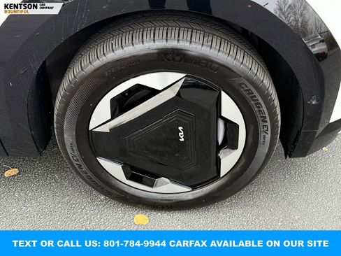 Used 2024 Kia EV9 Land image 15