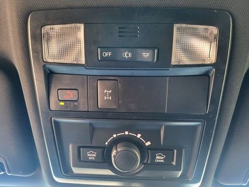 Used 2023 Toyota Tacoma TRD Off-Road w/ Advanced Technology Package AWD/4WD image 20