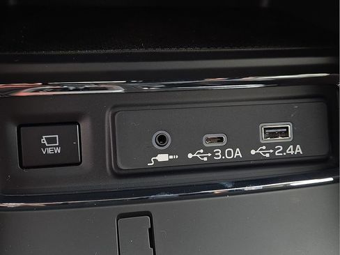 New 2026 Subaru Ascent Limited image 17