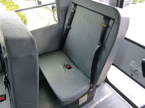 Used 2007 Chevrolet Express 3500 w/ School Bus Package RWD image 21