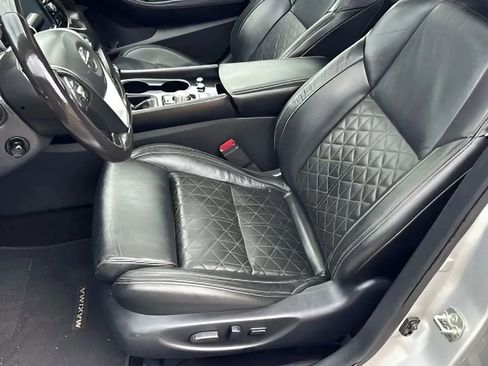 Used 2017 Nissan Maxima Platinum image 30