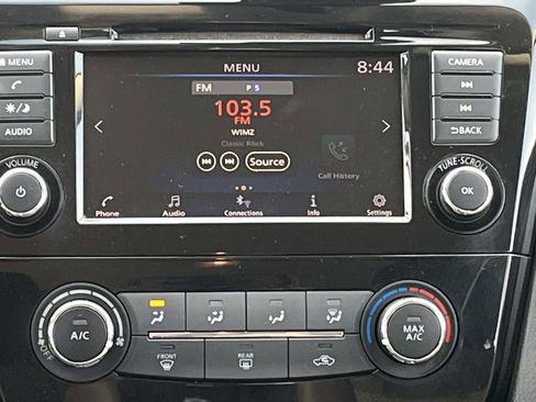 Used 2020 Nissan Rogue Sport S w/ Appearance Package image 14