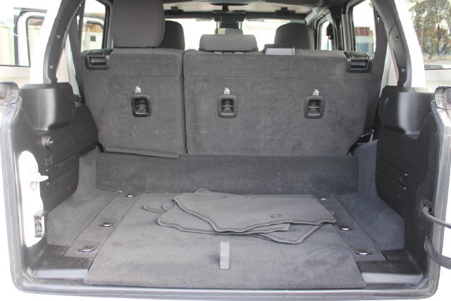 Used 2024 Jeep Wrangler Unlimited Rubicon 4xe AWD/4WD image 42