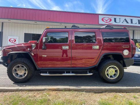 Used 2004 HUMMER H2 w/ Preferred Equipment Group image 7
