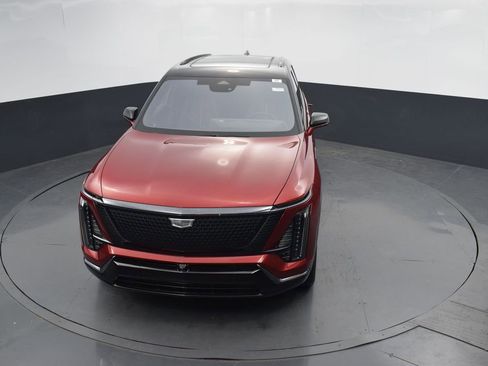 New 2026 Cadillac Vistiq Sport w/ LPO, Floor Liner Package image 44