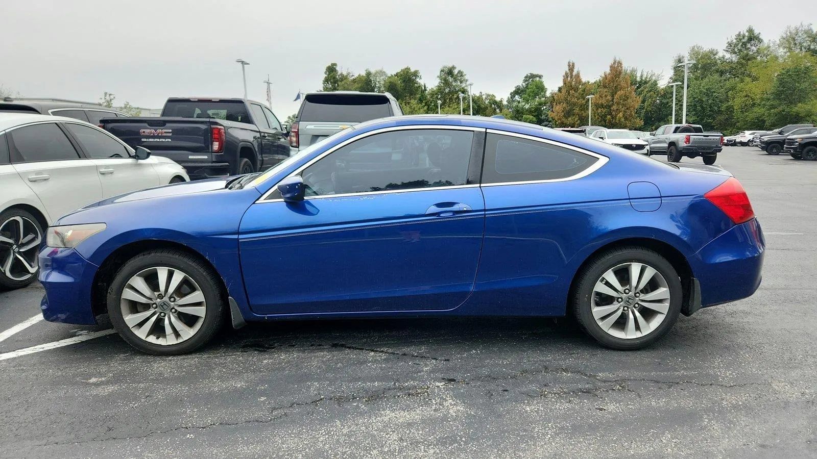Used 2011 Honda Accord EX-L image 5