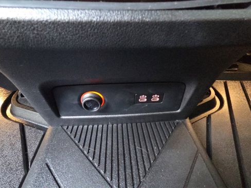 Used 2024 BMW X5 sDrive40i image 21