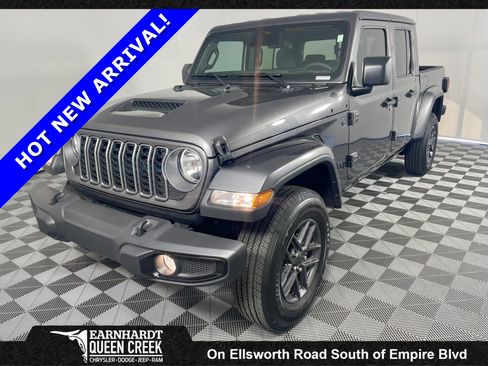 Certified 2025 Jeep Gladiator Sport AWD/4WD image 1
