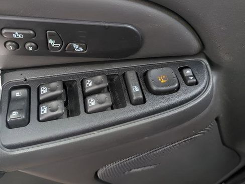 Used 2005 GMC Sierra 1500 SLT w/ Light Duty Power Package image 8