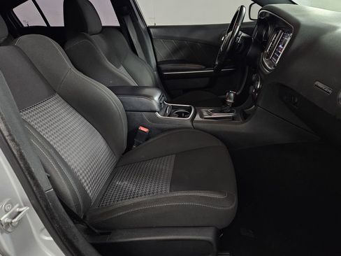 Used 2020 Dodge Charger R/T RWD image 31