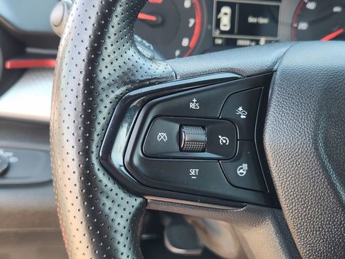 Used 2024 Chevrolet Trax RS image 31