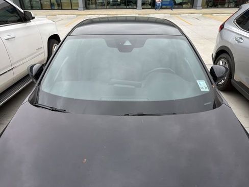 Used 2019 MAZDA MAZDA3 Hatchback image 3