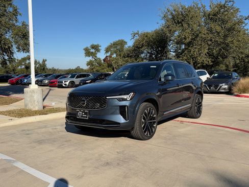 New 2026 Volvo XC90 T8 Plus w/ Protection Package Premier image 2