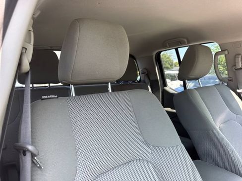 Used 2019 Nissan Frontier SV AWD/4WD image 23