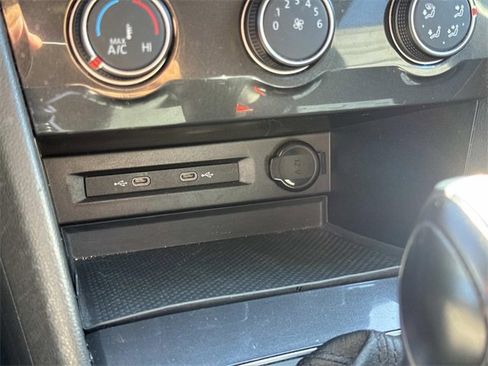 Used 2021 Volkswagen Tiguan S image 24