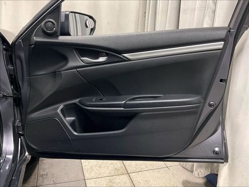 Used 2019 Honda Civic Sport image 12