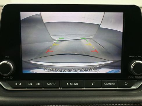 Used 2022 Nissan Rogue SV image 32