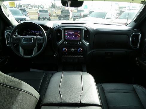 Used 2023 GMC Sierra 3500 Denali w/ Denali Ultimate Package AWD/4WD image 22