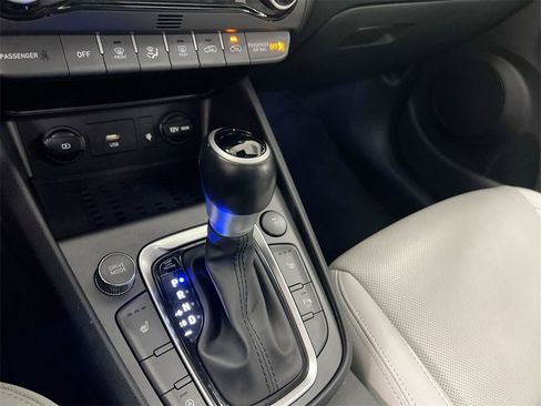 Used 2023 Hyundai Kona Limited image 18