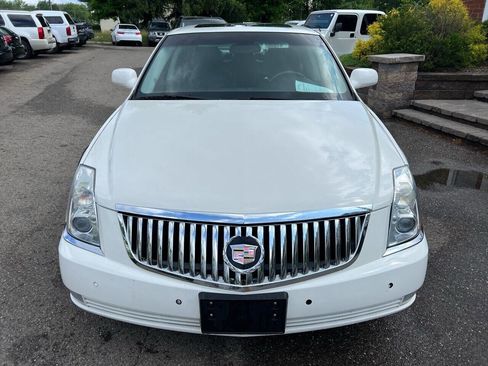 Used 2011 Cadillac DTS Luxury image 10